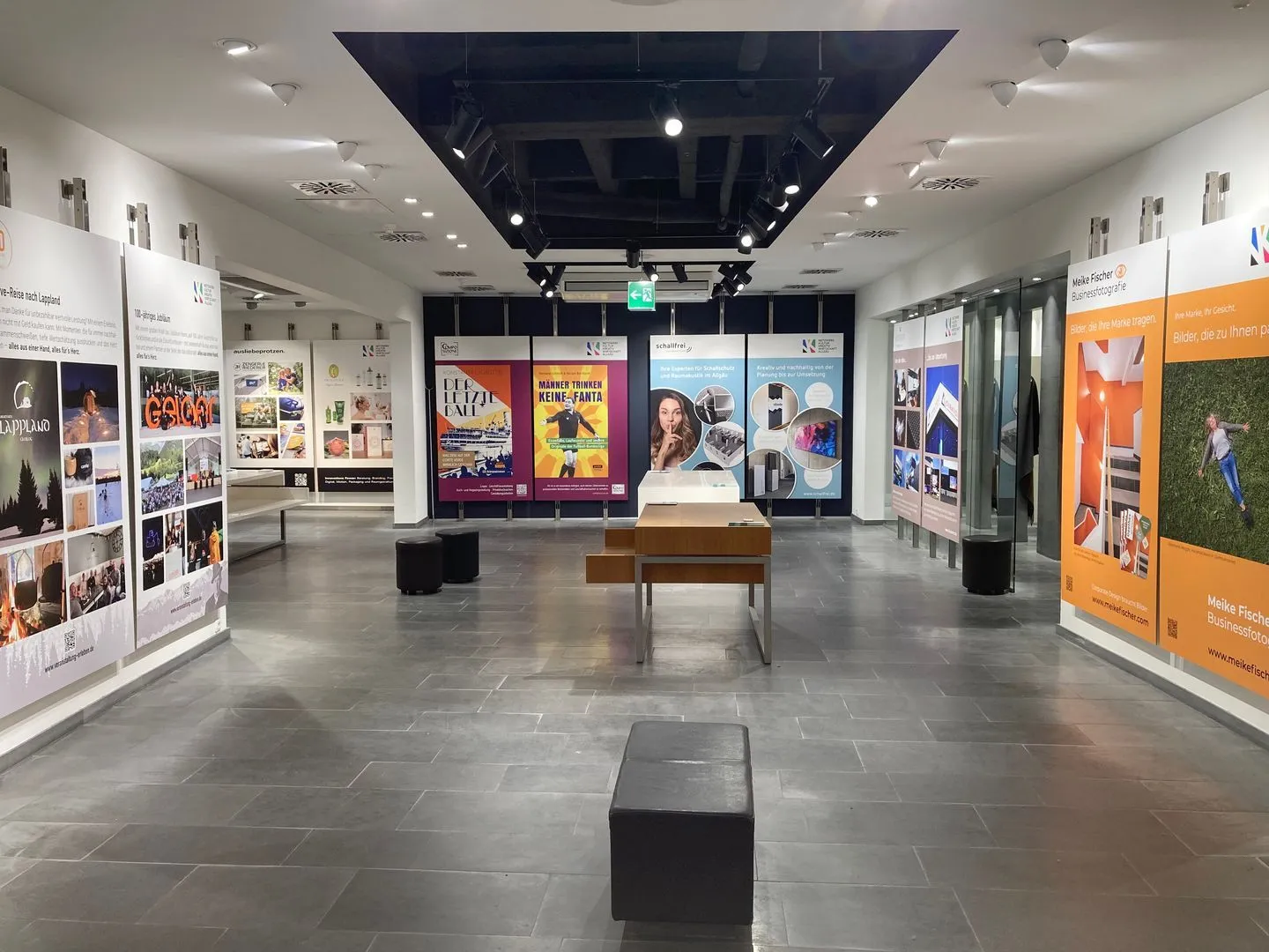 Einblick in die Ausstellung